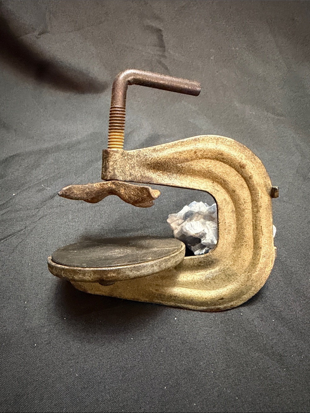 Vintage 1920s/30s Metal Clamp.